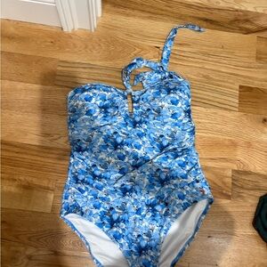 One piece bathing suit